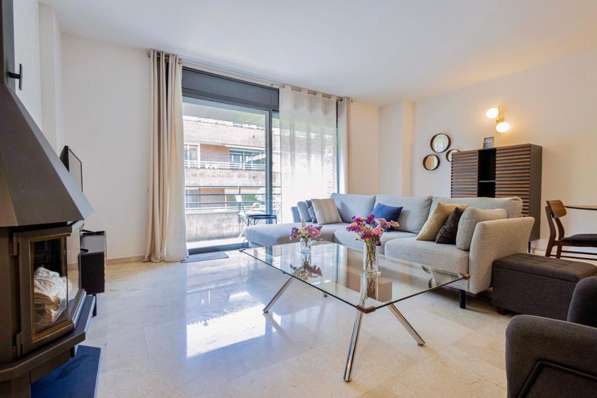For 6, Spacious And Bright In Bonanova Appartamento